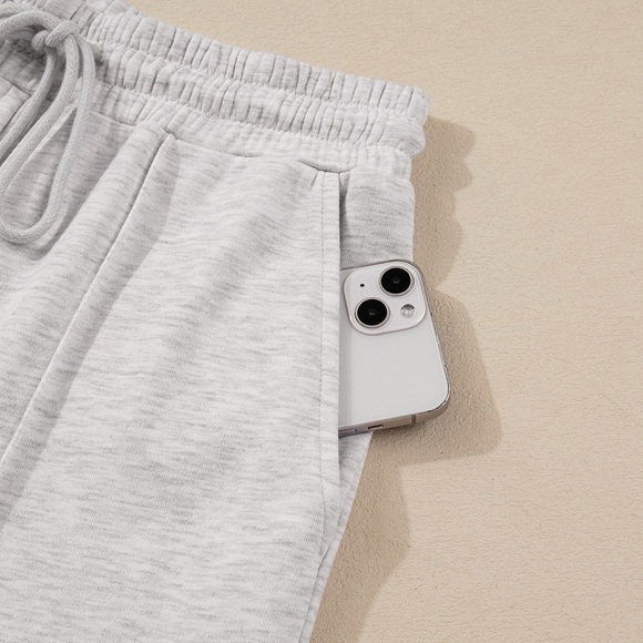 Trendy Boutique Light Gray Wide Leg Pants & Top - Picture 9 of 12